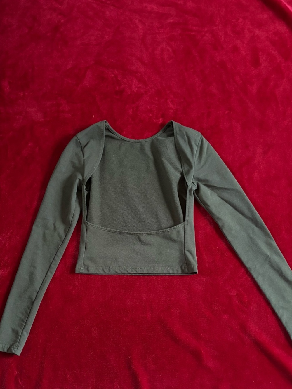 Edikted Olive Green Long Sleeve Backless Crop Top – Size S